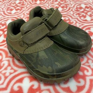 Crocs camo